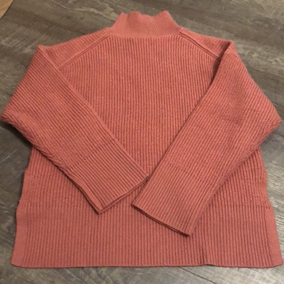 Pink sweater - Picture 3 of 3